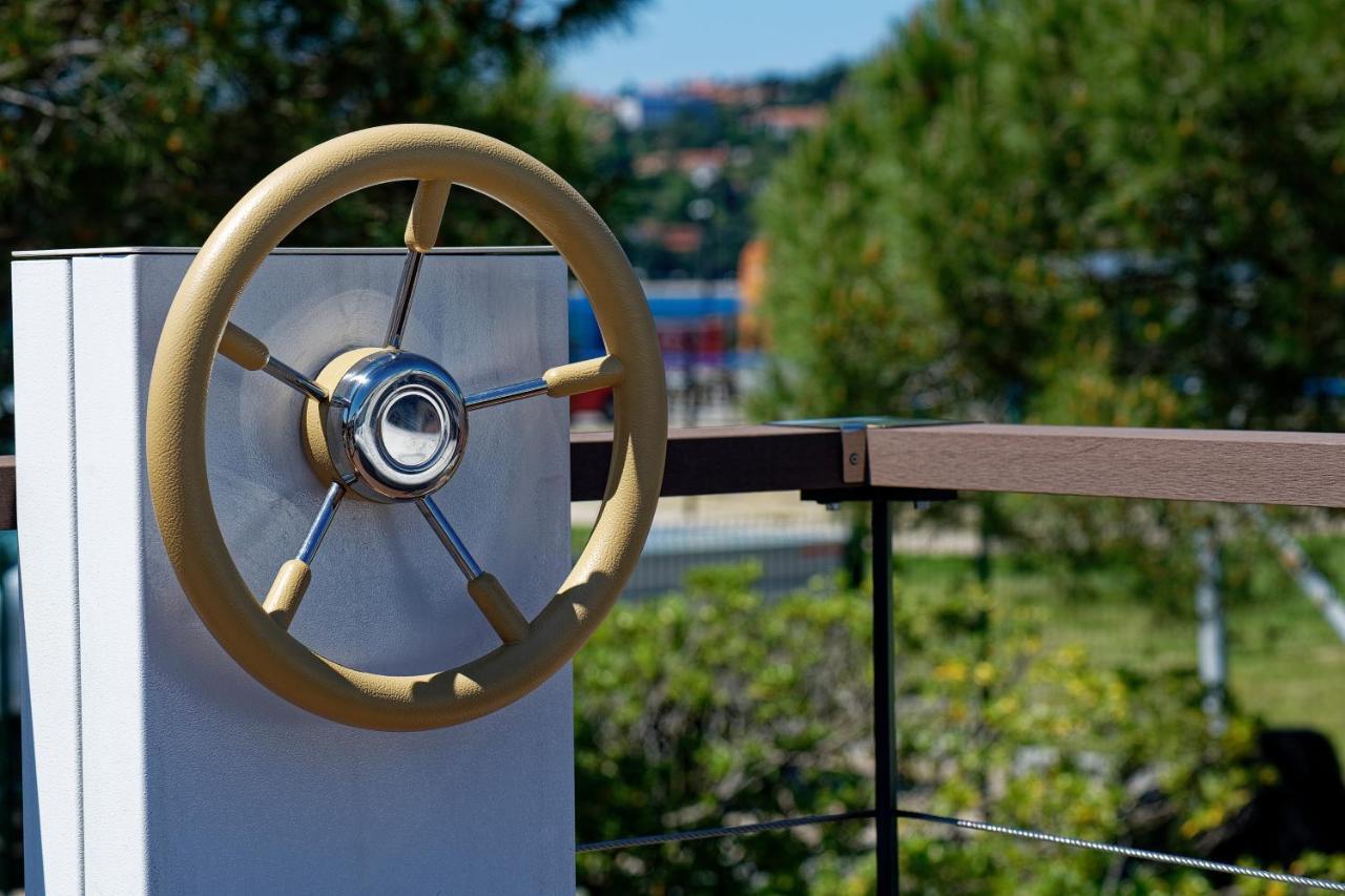 Floating House Marina Royal Villa Portorož Eksteriør bilde